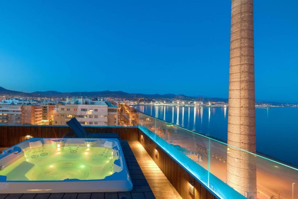 Apartamento D&R Penthouse On The Beach Málaga Exterior foto